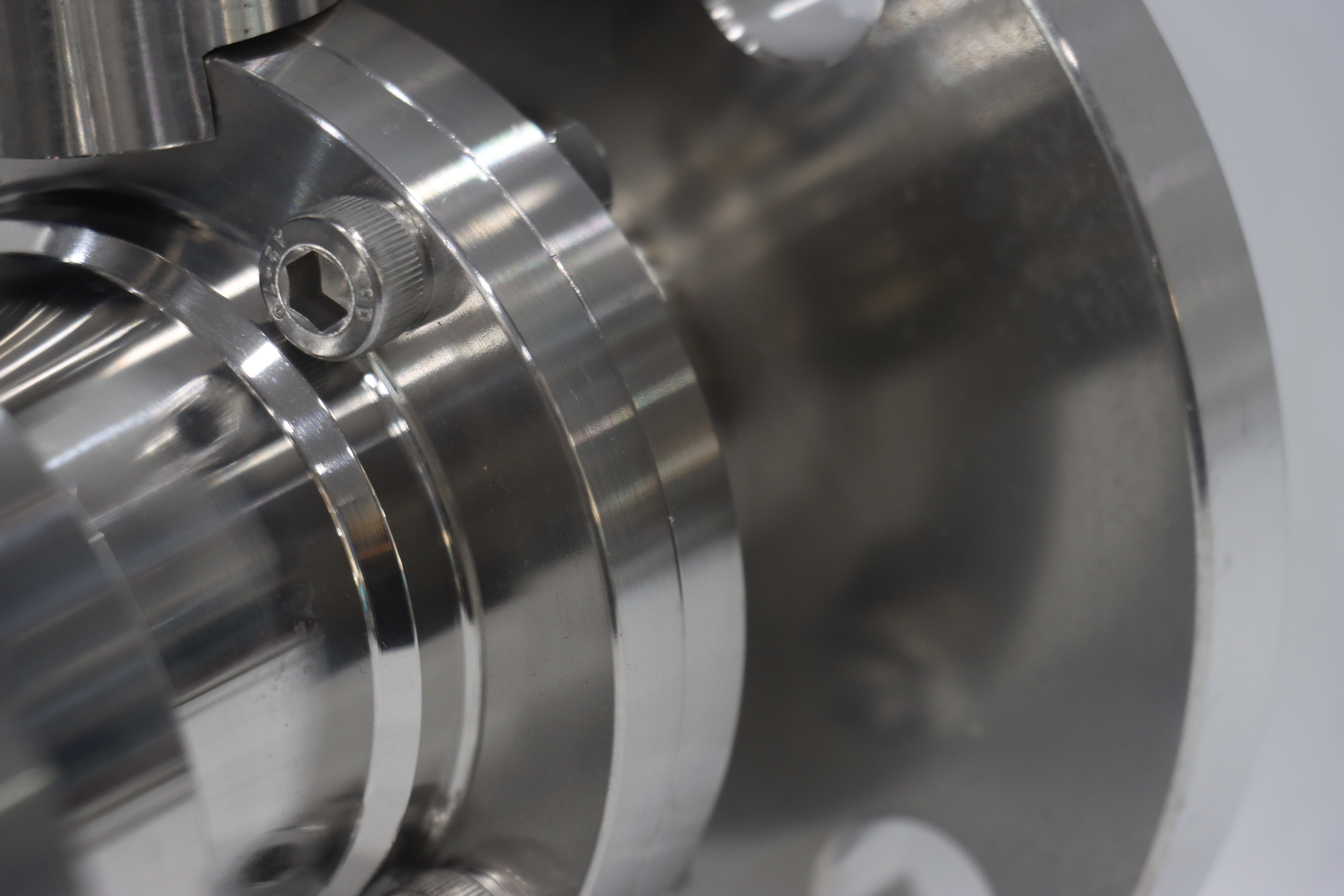 Sanitary stainless steel flange integrated butterfly valve