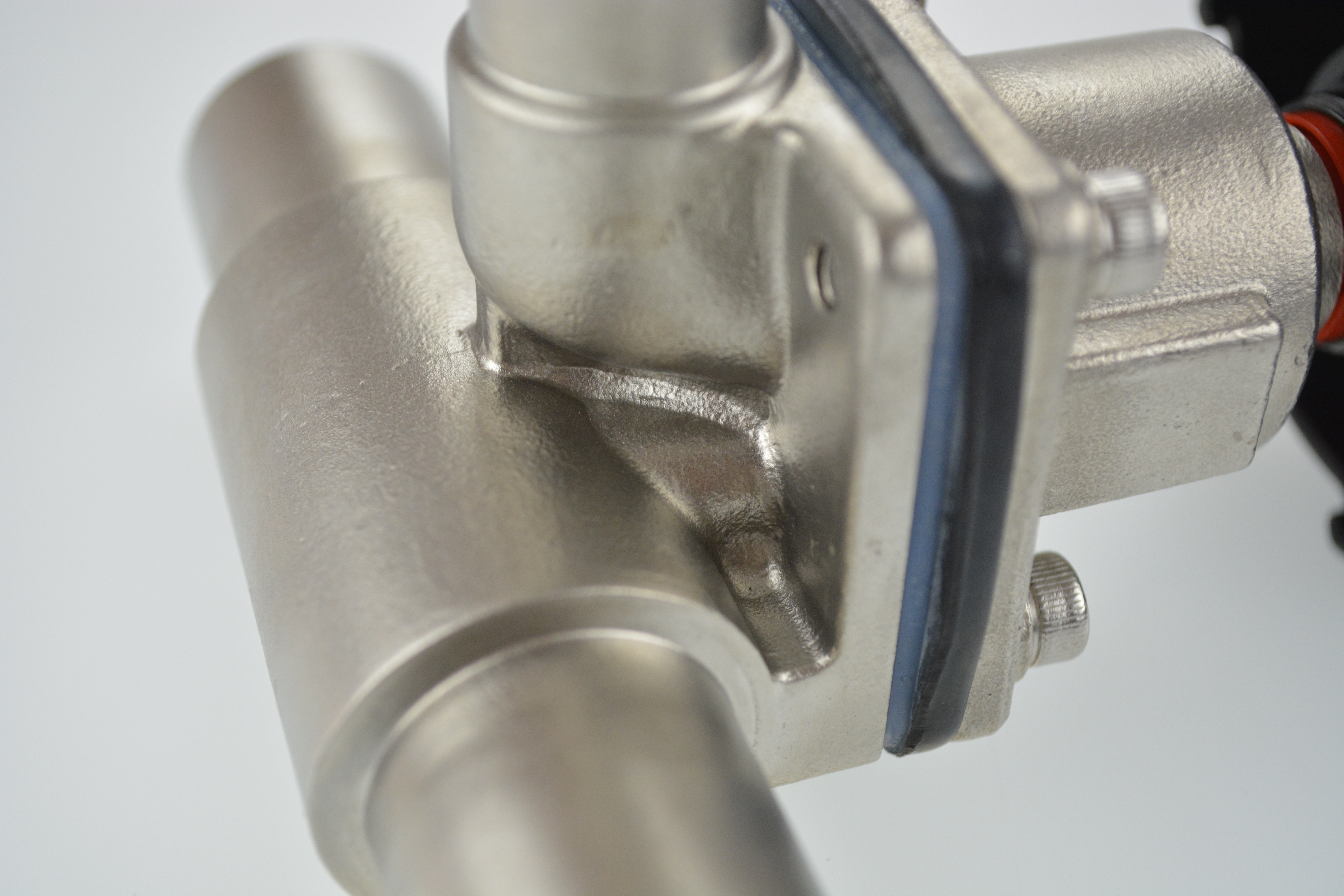 316L Sanitary Grade Three-Way Welded Manual Diaphragm Valve