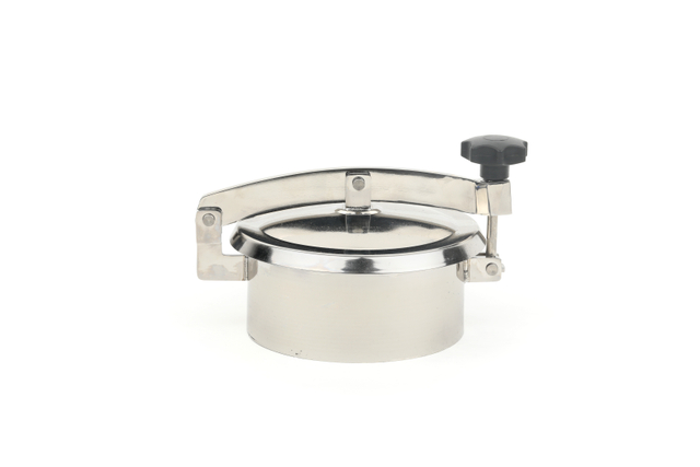 Sanitary stainless steel pressureless round manway