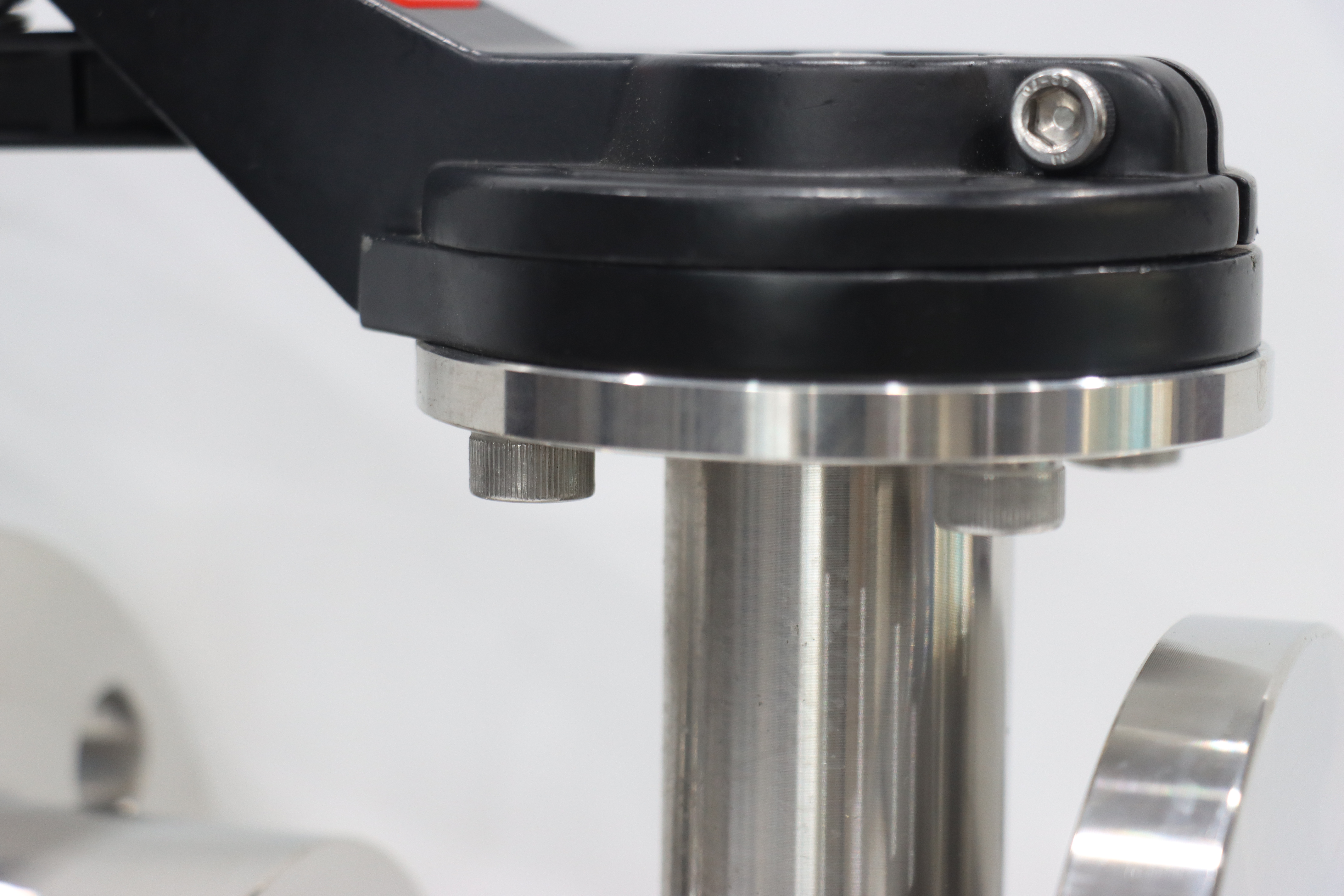 Sanitary stainless steel flange integrated butterfly valve